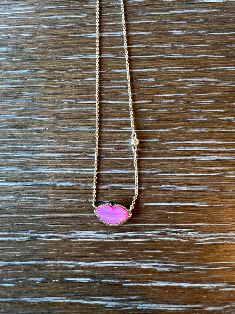 Kendra Scott Gold Necklace with Pink Mother of Pearl Lip Pendant